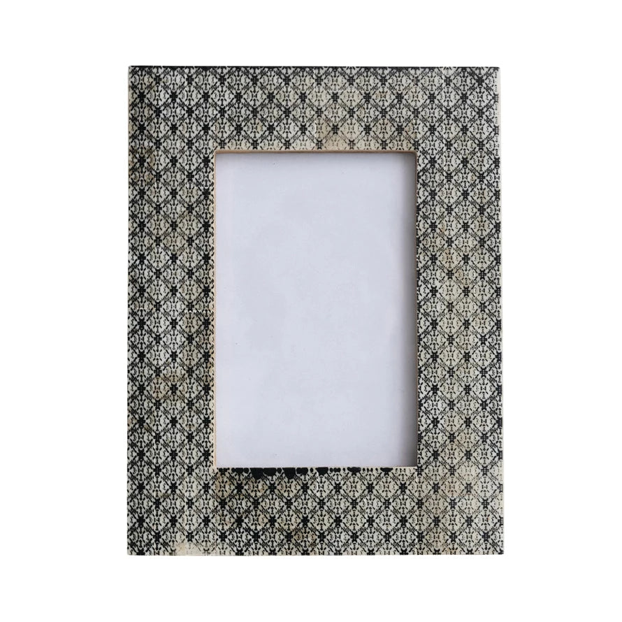 GLASS & RESIN FRAME