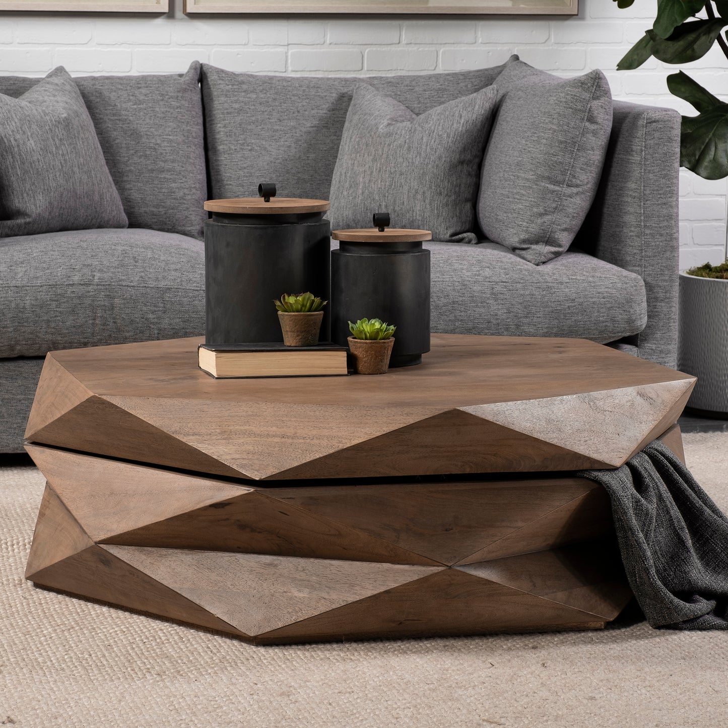 ARRETO COFFEE TABLE