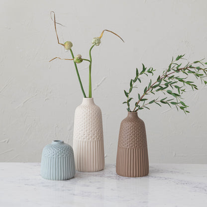 TEXTURED STONEWARE VASE - S