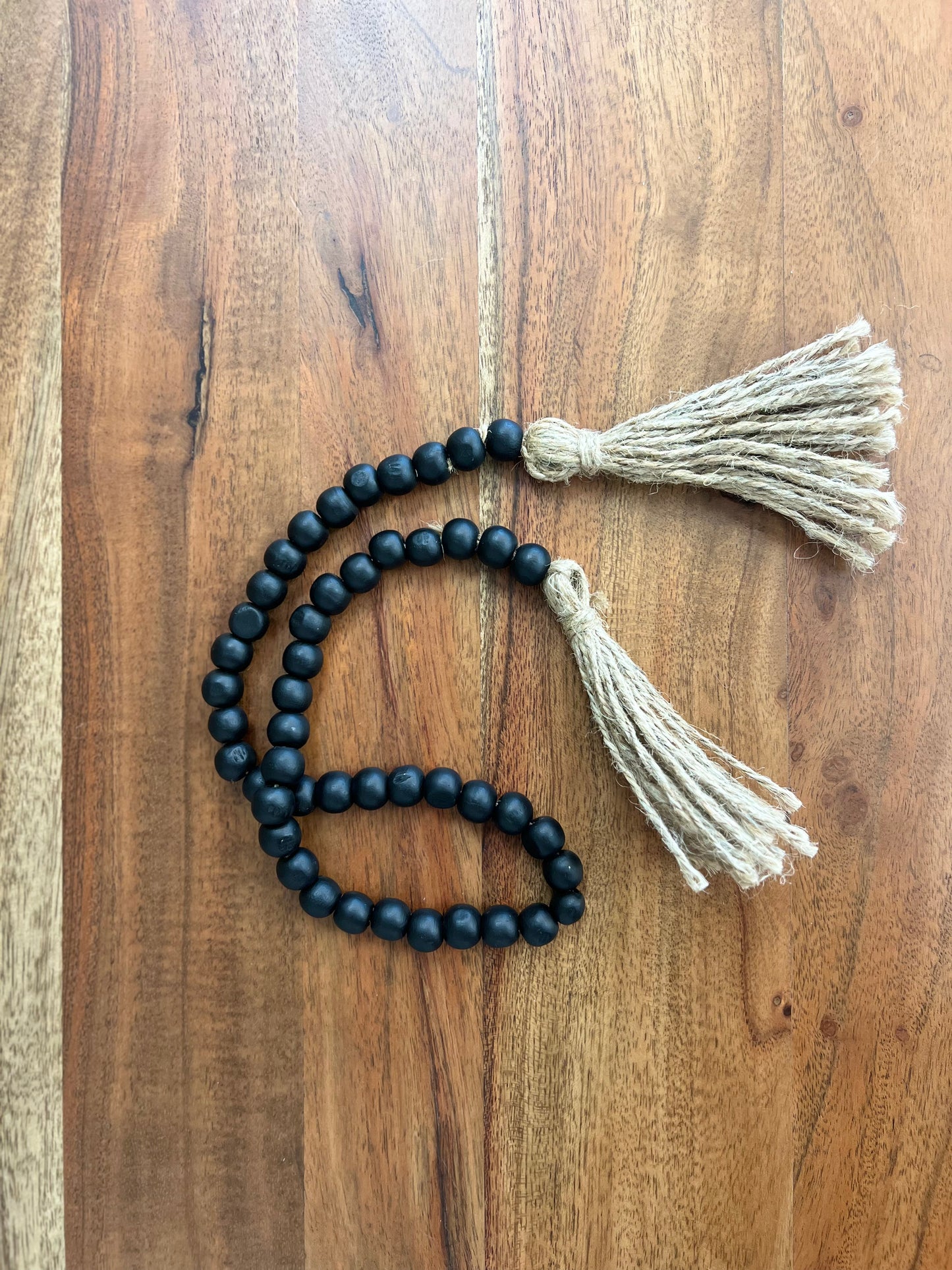 BLACK BEAD GARLAND